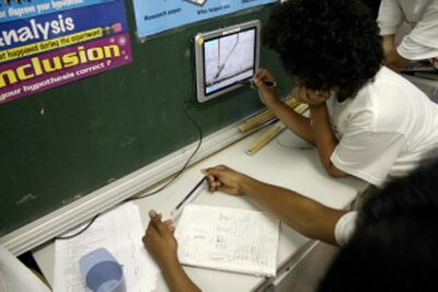 Embodying Scientific Concepts in the Physical Space of the Classroom