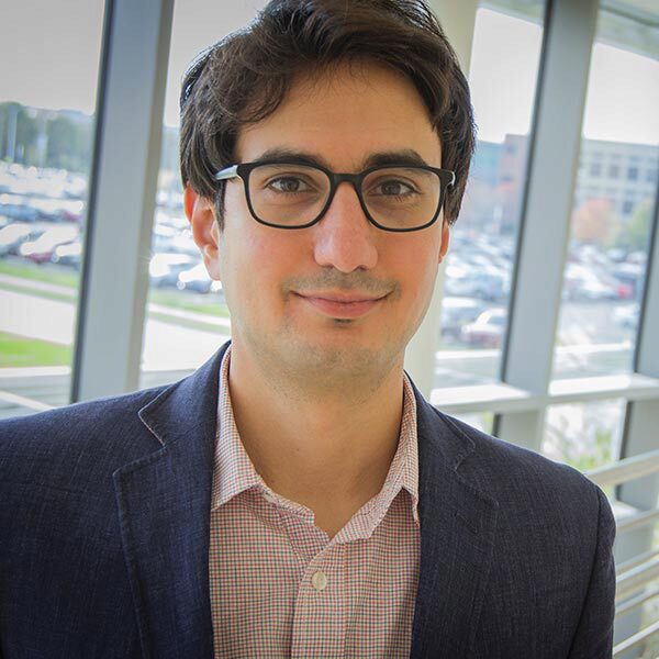 EVL Alumnus Khairi Reda Presents his Research Towards Trustworthy Visual Analytics