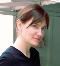 Laura Wolf Honored as UIC 2005 Award of Merit Recipient