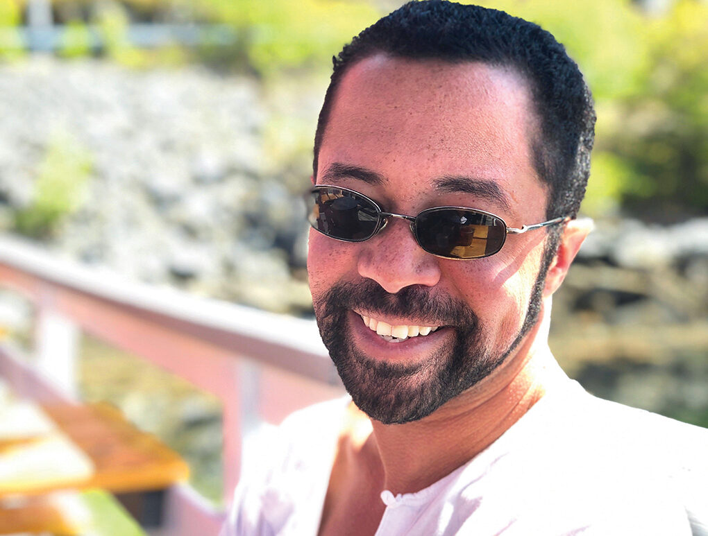 EVL Alumnus Lindsay Grace Profiled in the UIC Magazine Spring 2020 Edition