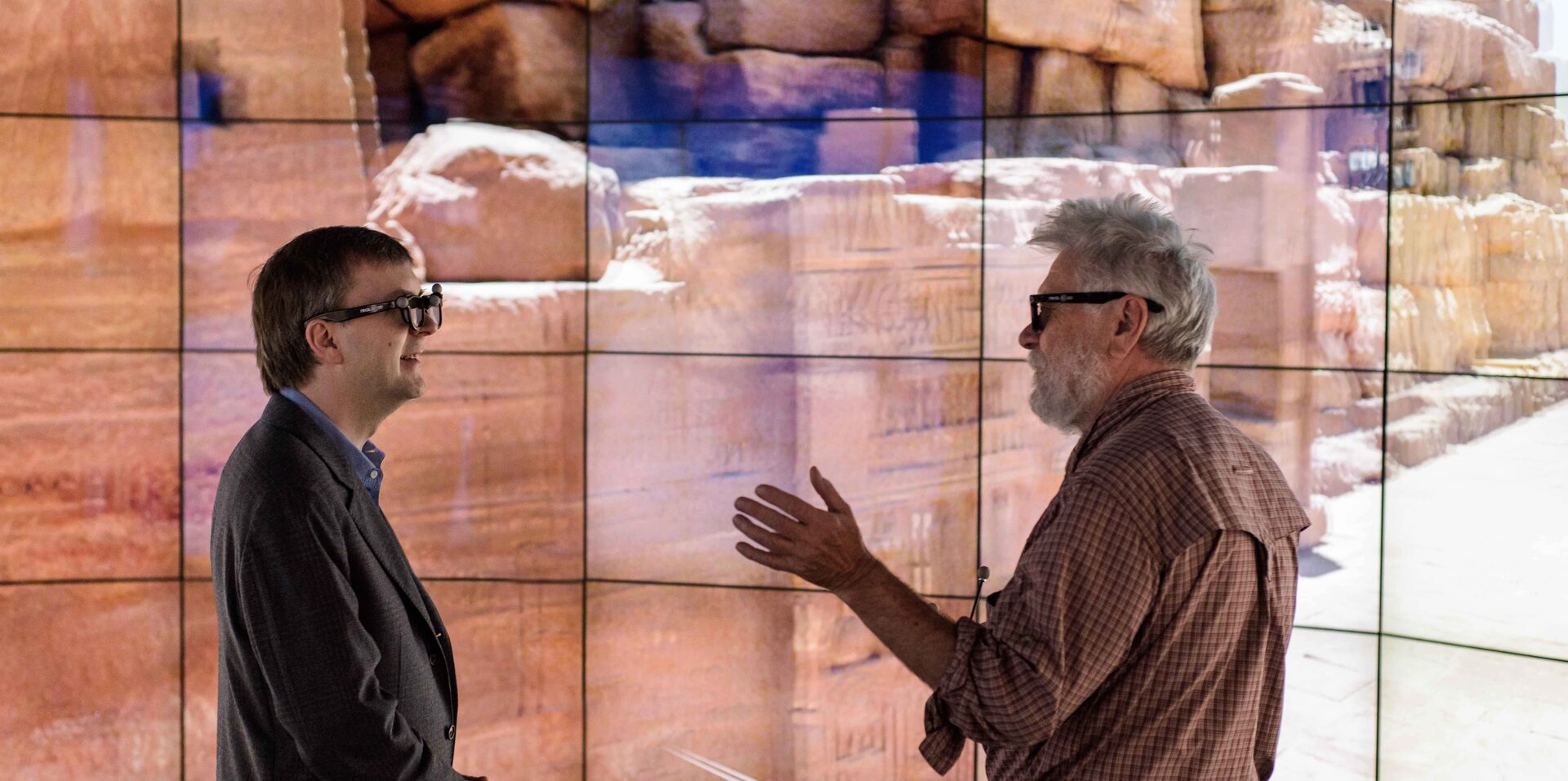 Apple Executive Kevin Lynch Speaks at UIC’s Mid-year Commencement