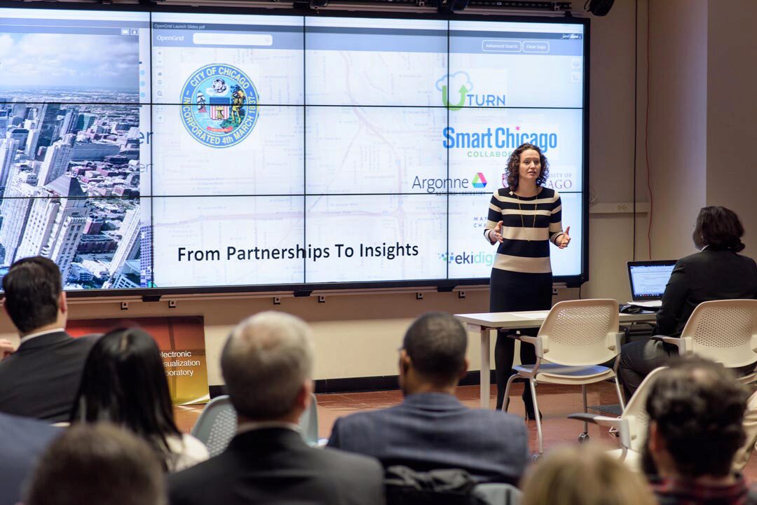 City of Chicago Partners with UIC/EVL to Announce OpenGrid